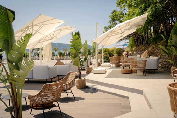 Beach Bar and Restaurant