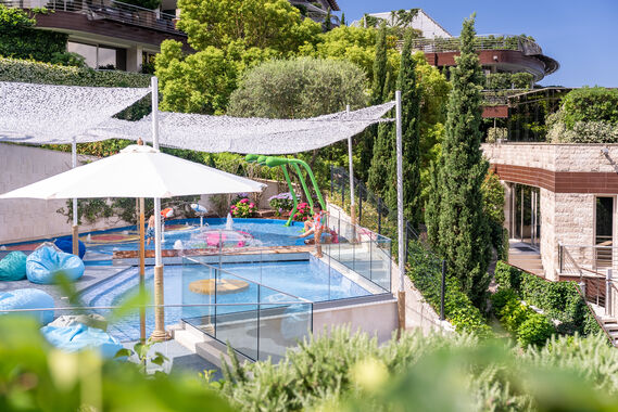 Dukley Hotel & Resort
