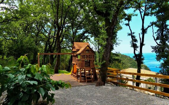 Hotel Oak Leaf Residence