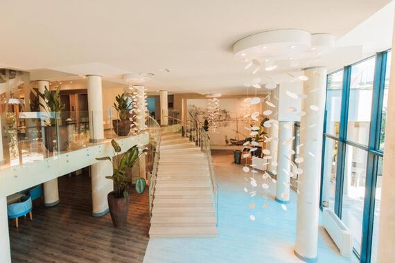 Palmon Bay Hotel & Spa